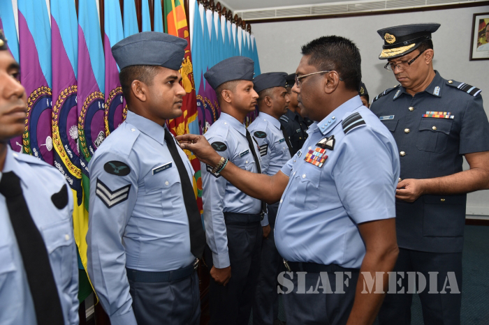 AWARDING OF FLYING BREVET AND FLIGHT ENGINEERING BREVETS